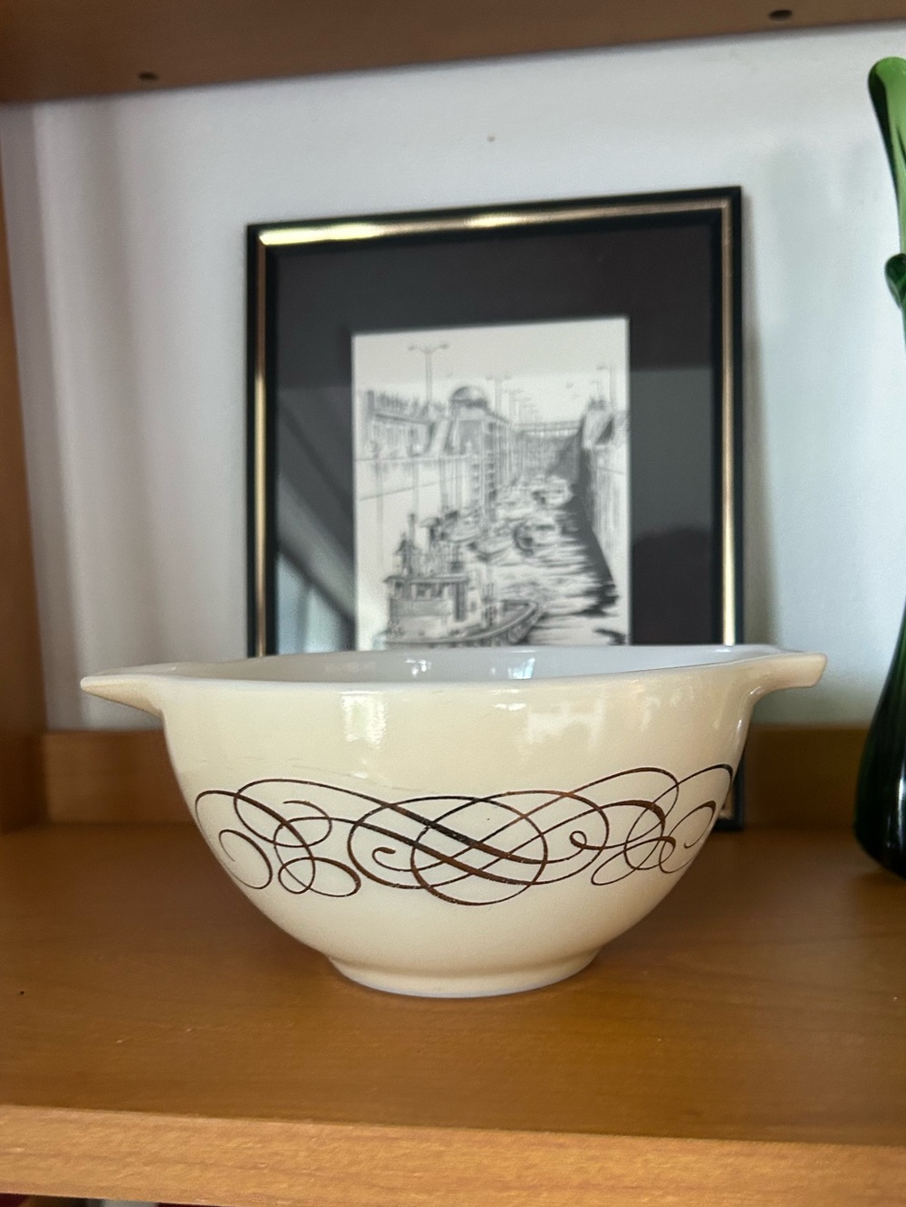 Vintage Pyrex Golden Scroll #441 Cinderella Dip Bowl 1.5pt
